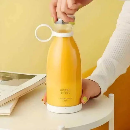 Portable USB Rechargeable Blender | Mini Juicer for Smoothies & Shakes